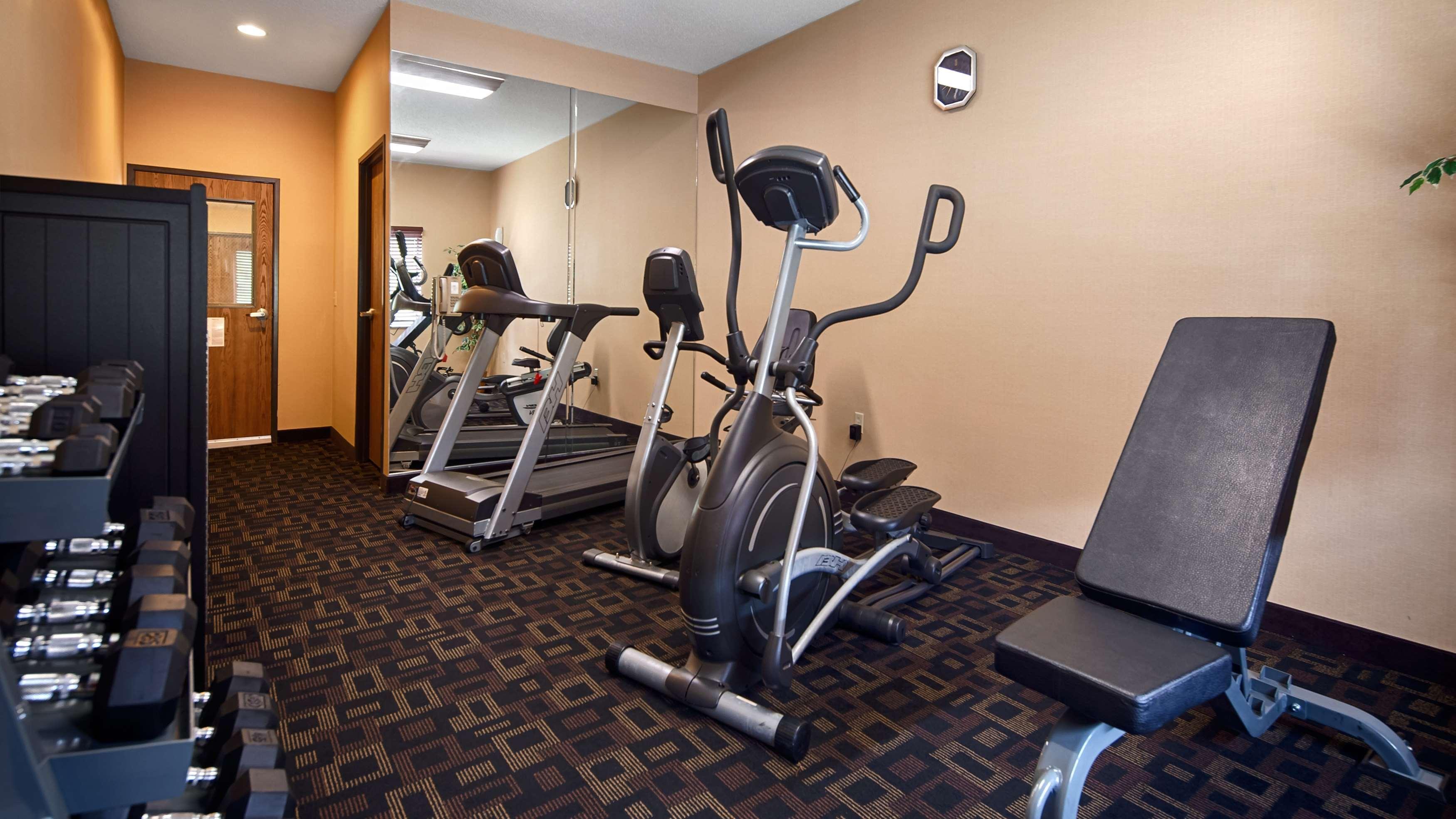 Best Western Plus Executive Inn St. Marys Exterior photo