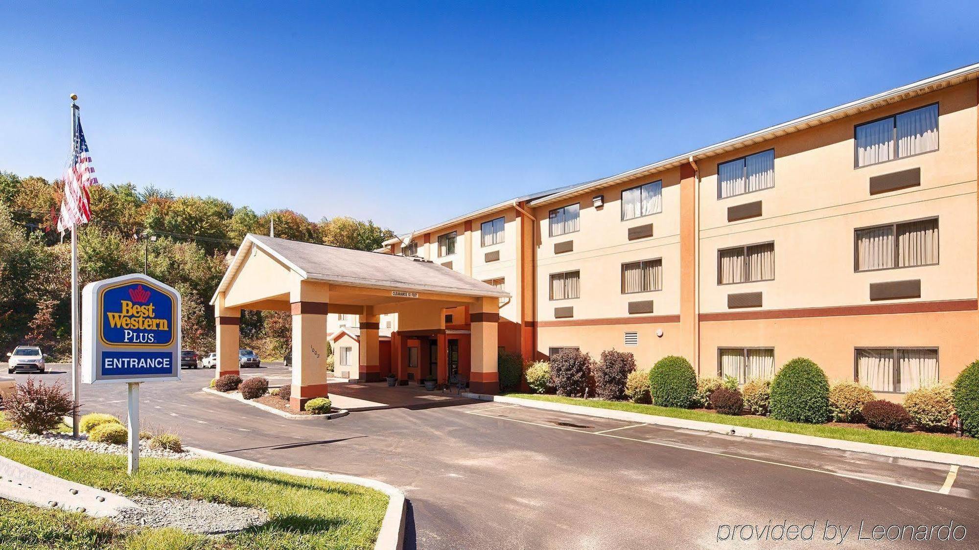 Best Western Plus Executive Inn St. Marys Exterior photo